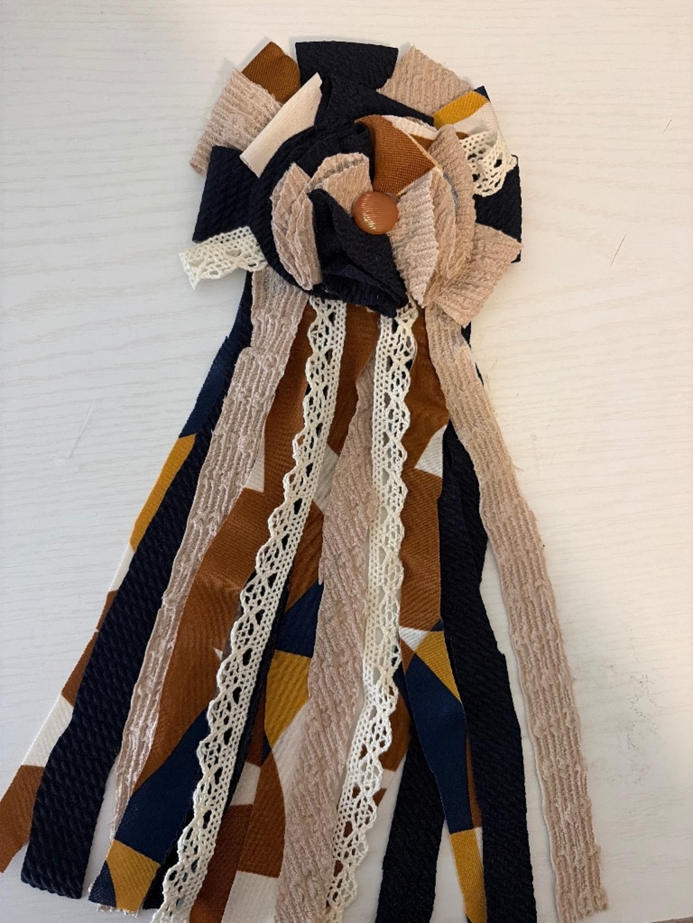 Navy and Tan abstract Flower Pin 💛💙